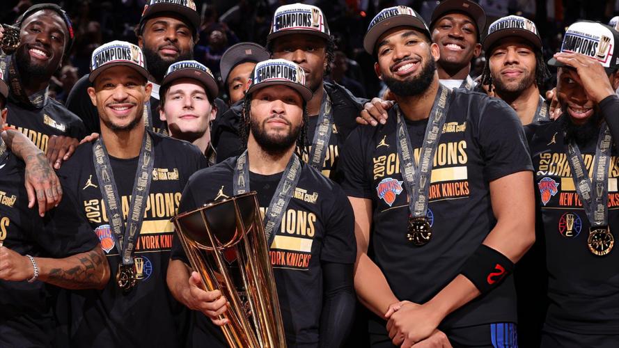 文班：NBA教练组的工作投入程度让我吃惊无论是强队还是弱队