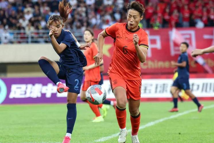 足球报：U20女足收获开门红，谢宗梅、王爱芳两位国脚作用关键